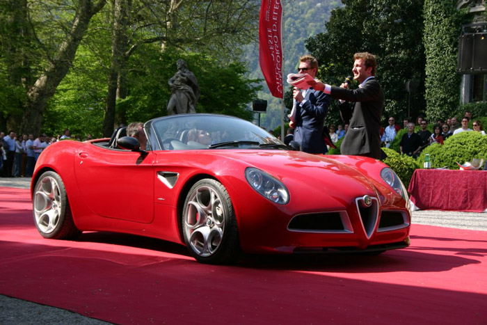 про автомобиль Alfa Romeo 8С Spider