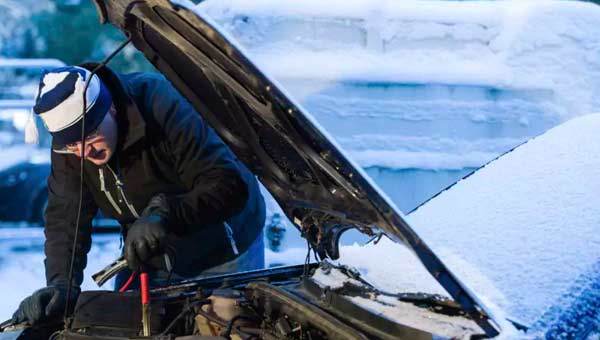 обслуживание аккумулятора автомобиля