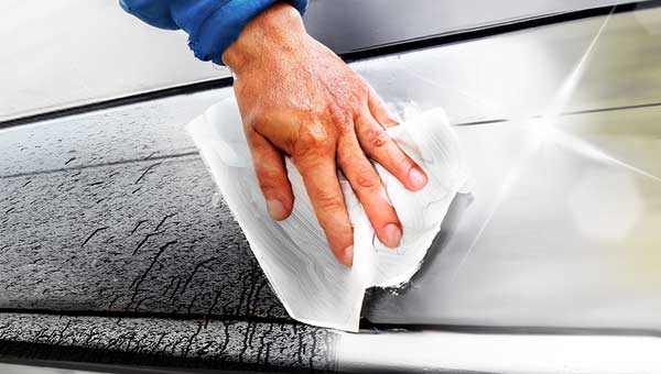 Как убрать налипшую смолу с кузова автомобиля