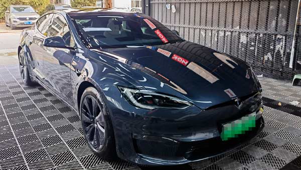 Tesla длительное хранению