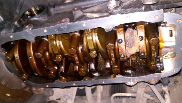 Как понять, что масляный картер в автомобиле пора менять
