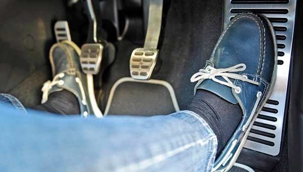 Жёсткое сцепление: почему так происходит и как это исправить?